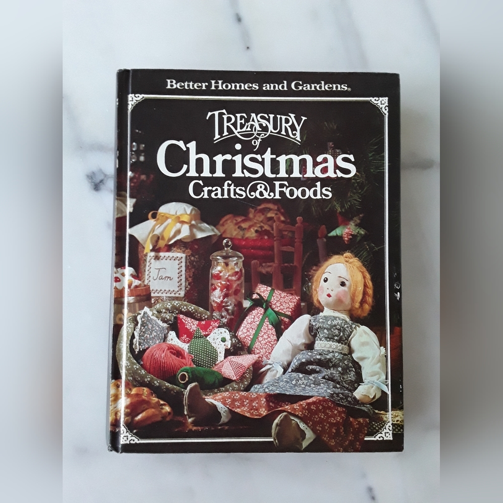 BH&G Treasury of Christmas Crafts & Foods Book